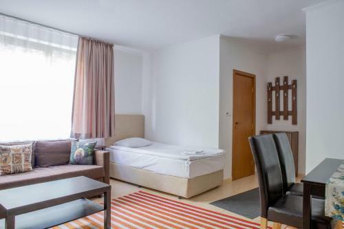 Apartments In Complex Grand Manastira