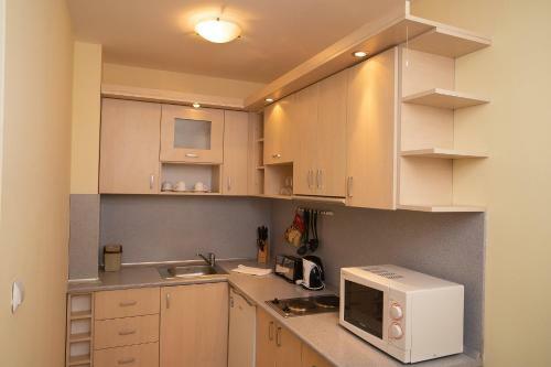 Apartamento *by The Slope* Cozy One-bedroom Flat With Balcony