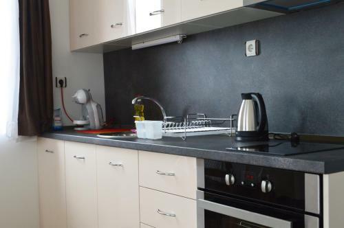 Aquamarine Apartments