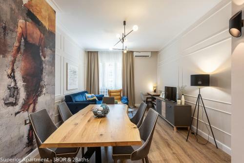 Apartamento Luxury & Unique - Top Center Apt. - 3bdr & 2 Baths