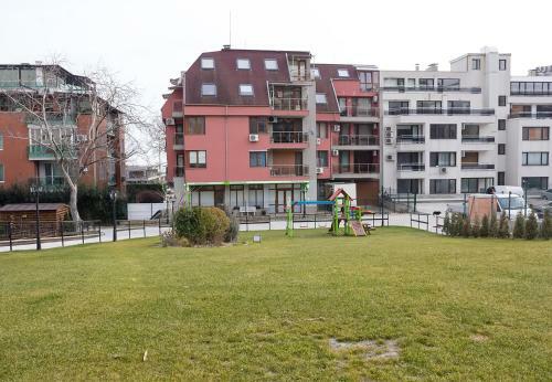 Apartamento ? Moderno ? 1 -bedroom With Parking & Patio