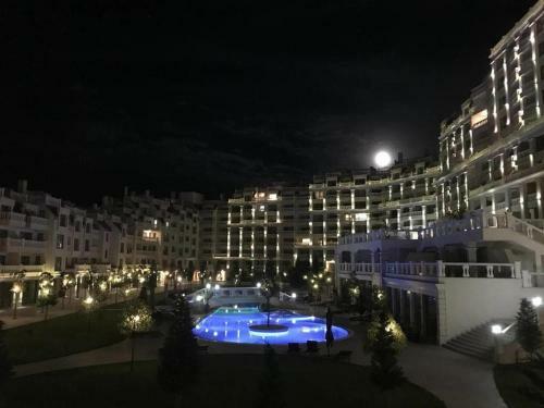 By The Waves Luxury Beach Apartment