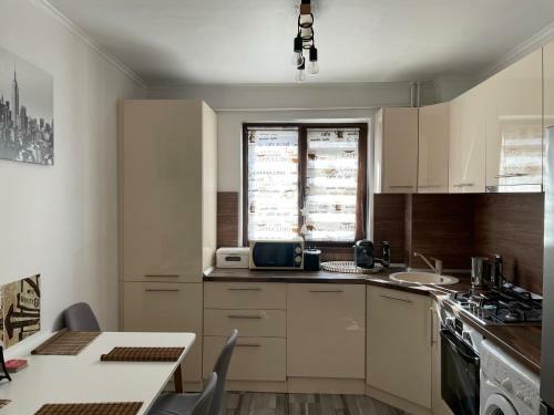Soho Apartment Fagaras - 1 Bedroom & Extensible Couch