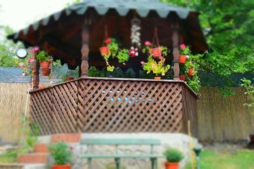 Hostal Casa Smeilor Horezu