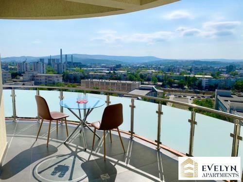 Cityscape Apartment Near Palas Mall