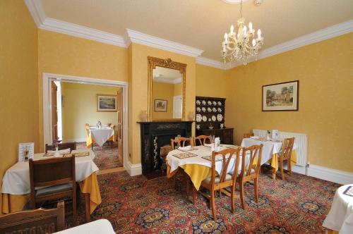 Hostal Marton Grange Country House