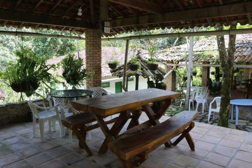 S�tio S�o Francisco, Natureza E Estrutura Completa