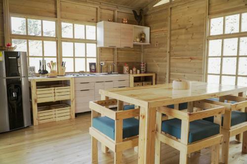 Eco Caba�a Guayac�n R�quira