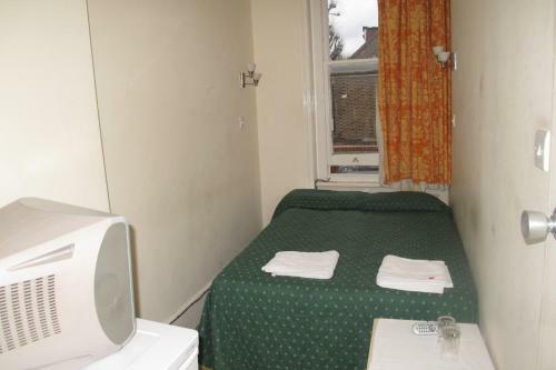 Hostal Chiswick Court Hotel - B&B