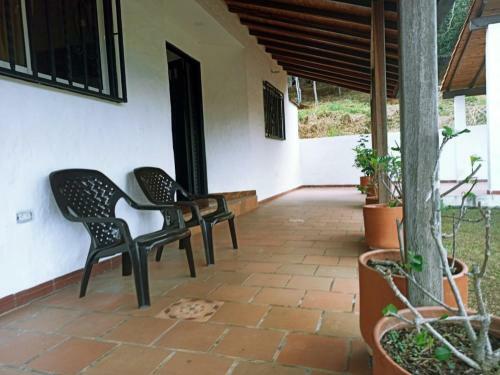 Casa Caba�a Balconcitos En San Gil