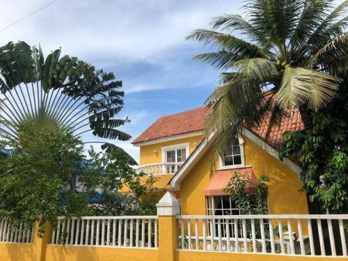 Puerto Plata, Caba�a Cerca De La Playa Con Piscina