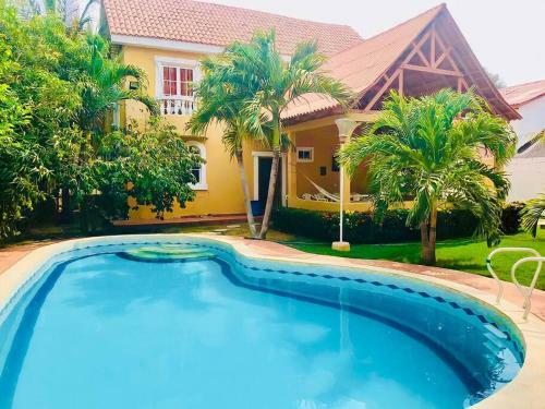 Puerto Plata, Caba�a Cerca De La Playa Con Piscina