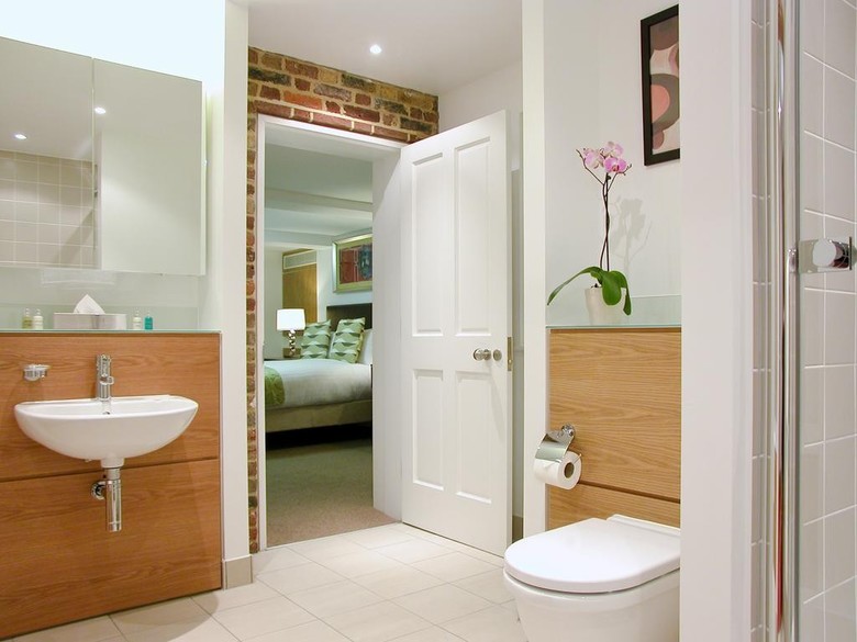 Kings Wardrobe Apartments By Bridgestreet