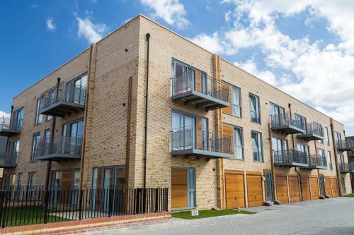 Kingfisher Apartments Cambridge Central West
