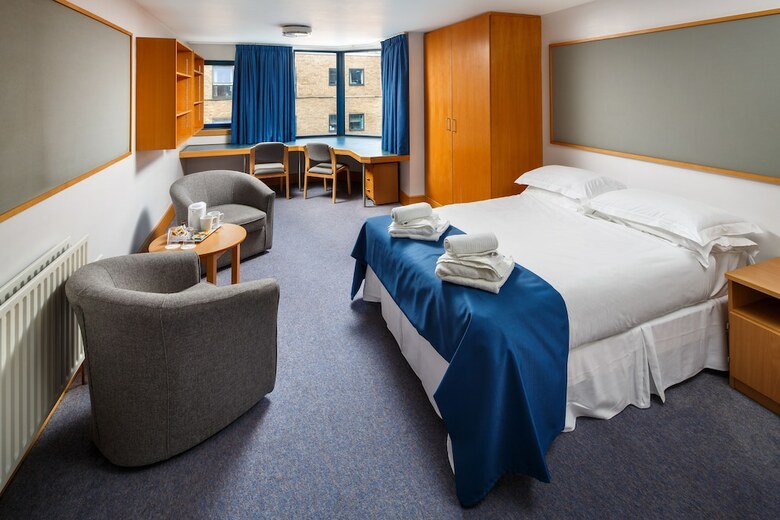Bed & Breakfast Christs College Cambridge