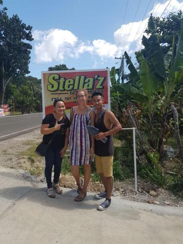 Hostal Stella'z Guesthouse