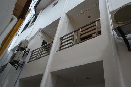 Hostal Red Apartelle