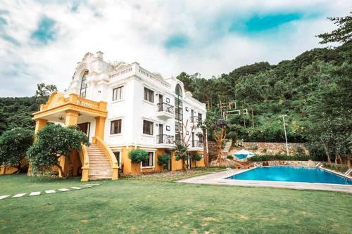 Villa Tam Dao Golf & Resort Luxury