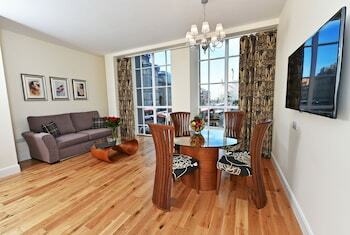 Apartamento Royal Athenaeum Suites