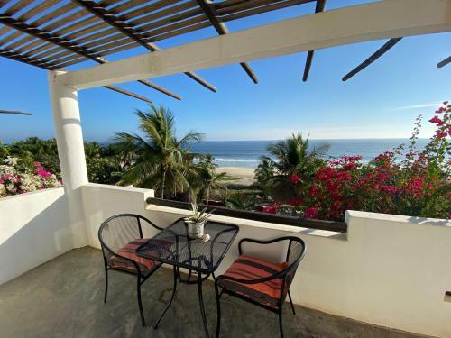 Bed & Breakfast Beachfront Paradise Boutique Hotel