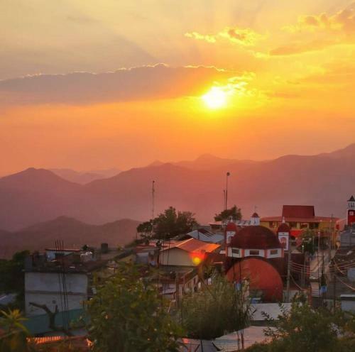Apartamento A Media Cuadra Del Parque Central-huatulco