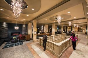 Hotel Suites At 1 King West