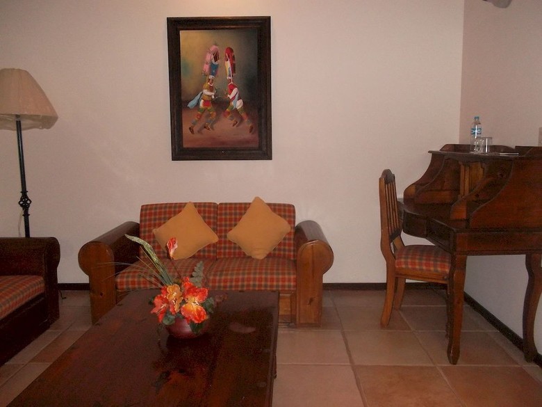 Hotel La Casa De Adobe