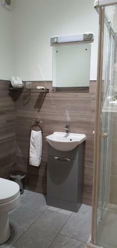 Hostal Moray Park Guest House
