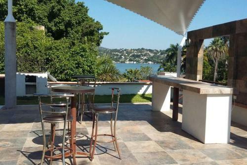 Villa Casa A La Orilla Del Lago