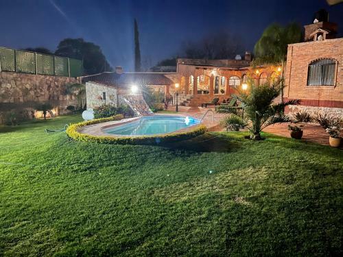 Casa De Campo Para 21 Personas Con Alberca Y Caldera