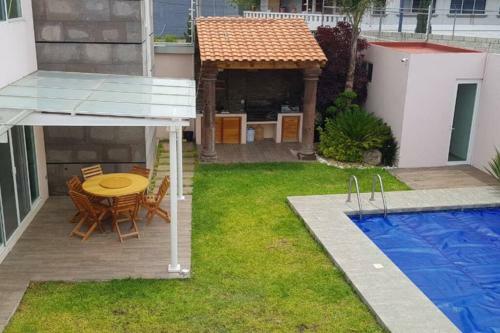 Casa Amplia De UNA Planta Con Alberca Climatizada