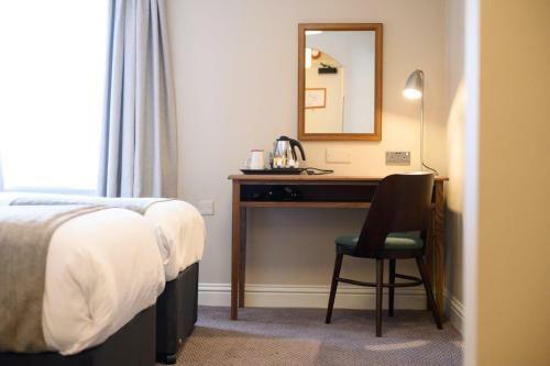 Innkeeper's Lodge Exeter, Clyst St George