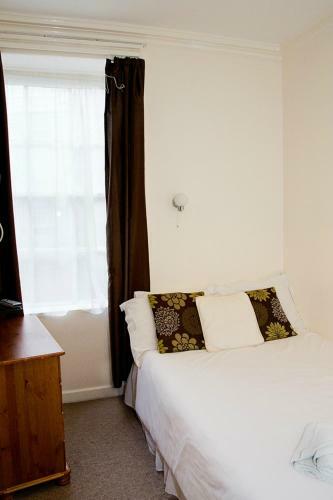 Hostal The Nook Guest House
