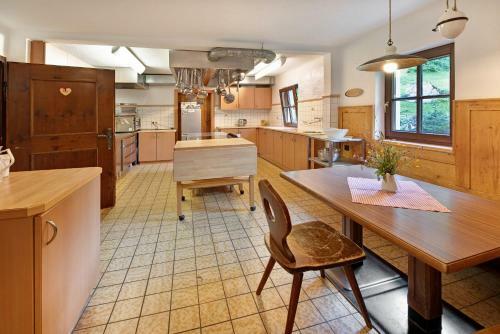 Alpenchalet Lacknerbrunn Bis 24 P
