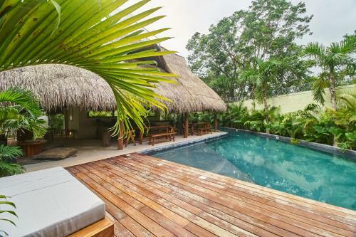 Apartamento Jungle Luxury Tulum Condo: Private Pool & Jacuzzi