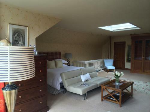 Bed & Breakfast Claremont House