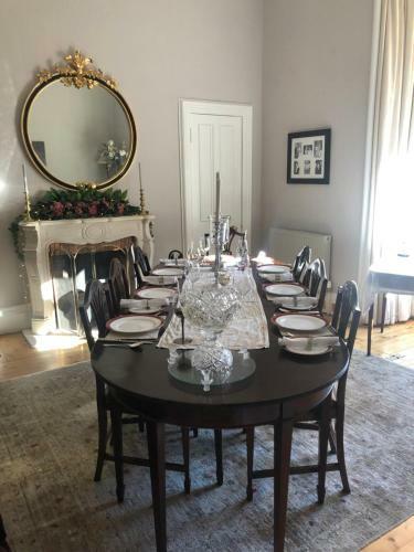 Bed & Breakfast Claremont House