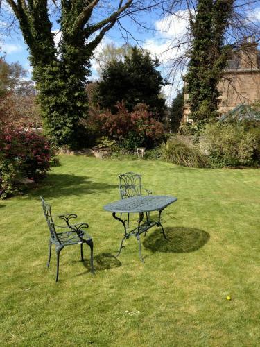 Bed & Breakfast Claremont House