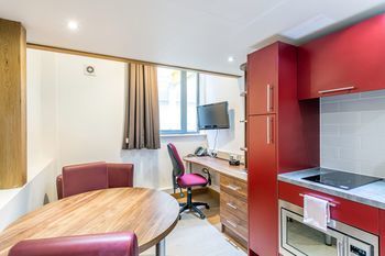 Richmond Place Apartments