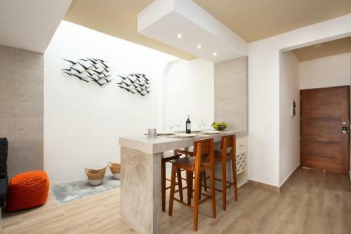 Luxury Apartment2 Bedroompoollaundry Center