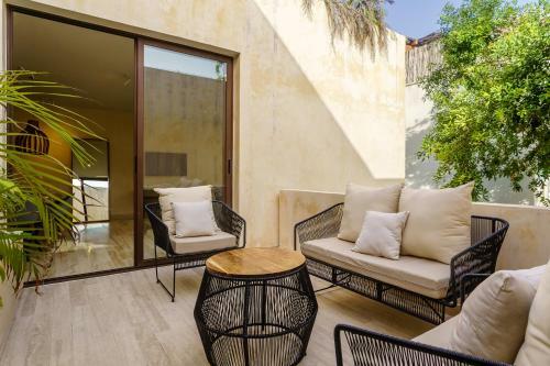 302 Modern & Luxury Apartment With Private Terrace