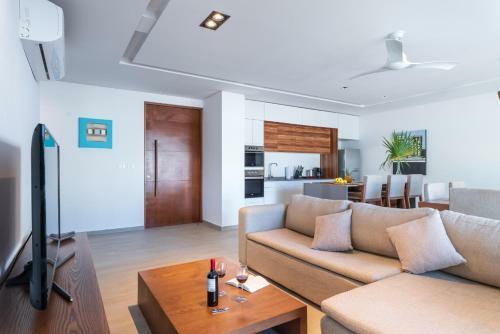 Luxury Two Bedroom Apartment At Panoramic