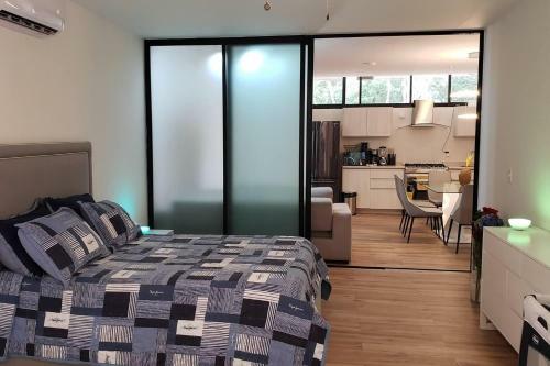 Bed & Breakfast Casa Koala II Ac, Sleeps 10, 2 Bikes, Hammock