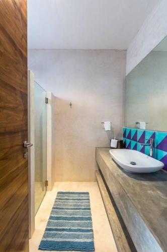 Private Rooftop With Plunge Pool And Fast Wifi Plus Free Parking