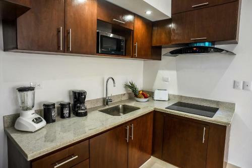 Blue Luxury Kukulkan Apartments