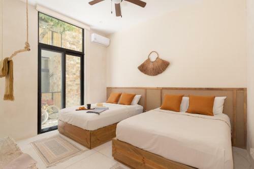 Unique And Exclusive 2 Apartments In 1 Awesome Complex Pool And Amenities