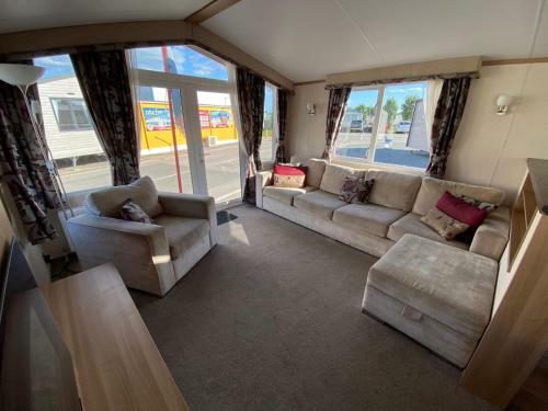 8 Berth Caravan Skegness Golden Palm Resort
