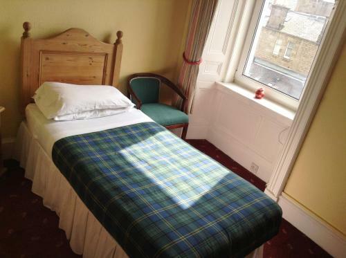 Hostal Rosehall Hotel