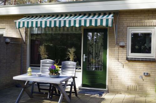 Apartamento Geschakelde Bungalow Op De Veluwe "de Eekhoorn"