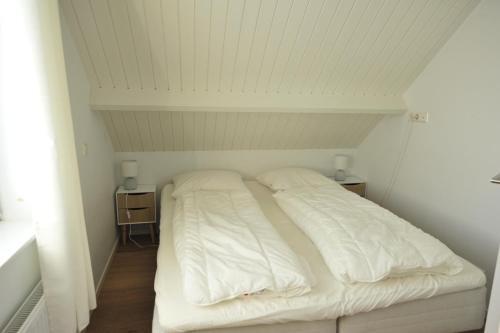 Lovely Beachhouse In Ouddorp